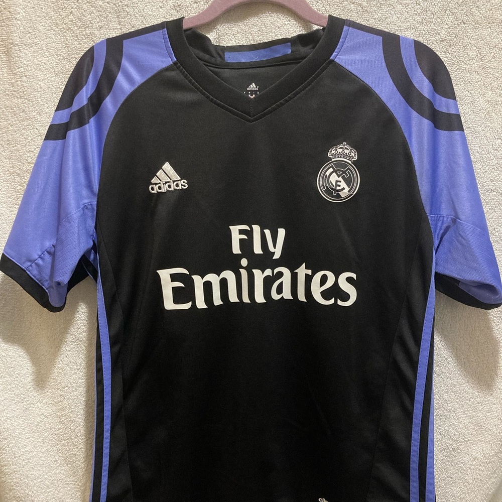 Adidas Real Madrid Soccer Jersey - Men size Medium